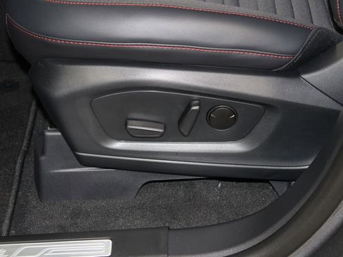 New 2026 Ford Explorer ST-Line w/ ST-Line Street Pack image 21