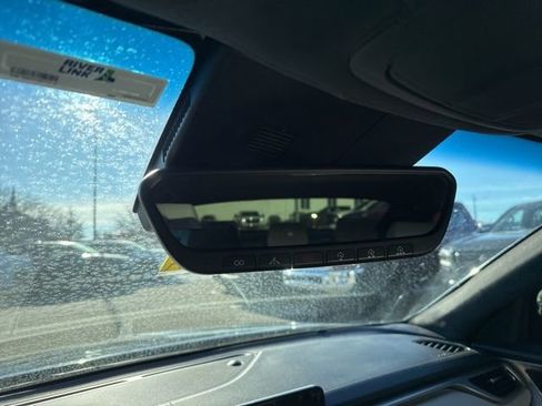 Used 2022 Genesis G70 3.3T w/ Sport Prestige Package image 25