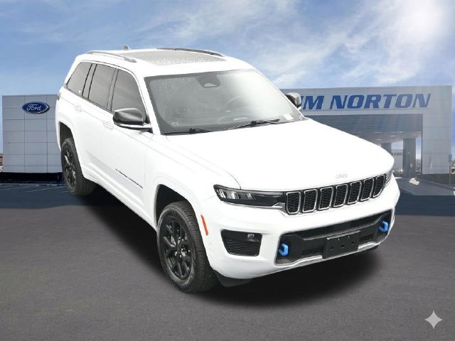 Used 2023 Jeep Grand Cherokee Overland w/ Luxury Tech Group IV AWD/4WD image 68