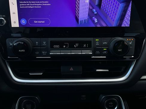 Used 2025 Toyota Grand Highlander FWD image 30