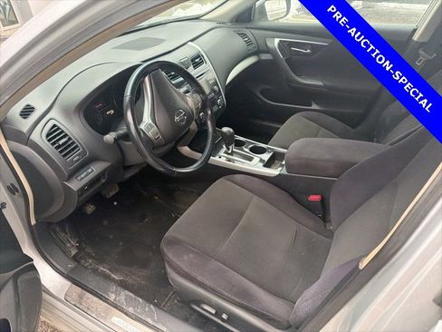 Used 2013 Nissan Altima 2.5 SV image 10