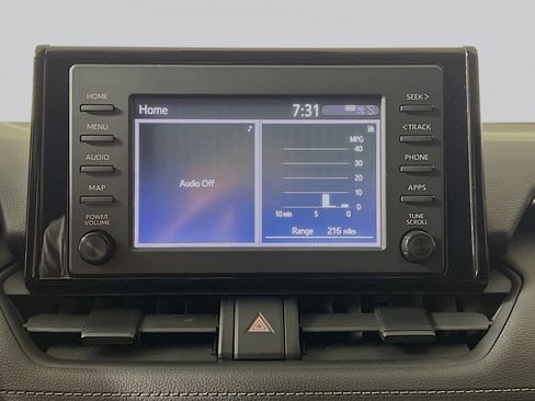 Used 2019 Toyota RAV4 LE image 27