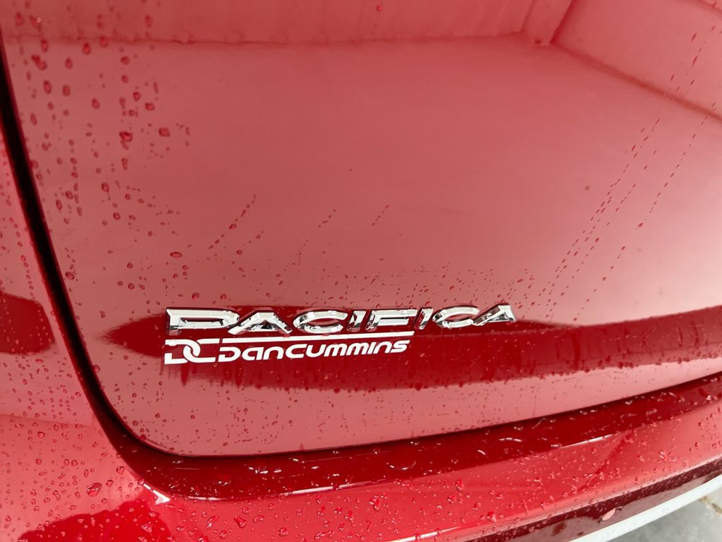 New 2027 Chrysler Pacifica Select AWD/4WD image 26