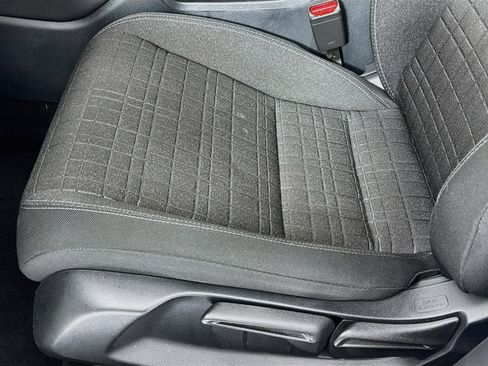 Certified 2023 Honda HR-V LX image 18
