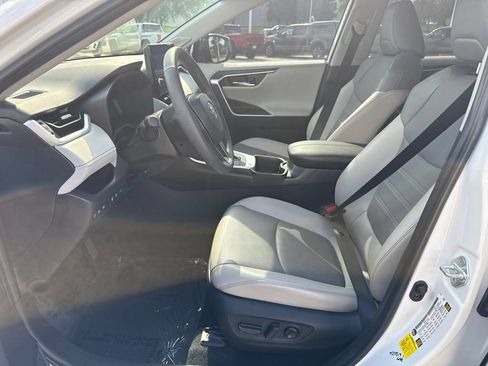 Used 2024 Toyota RAV4 Limited AWD/4WD image 7
