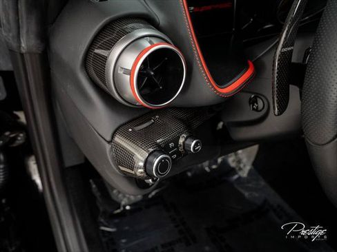 Used 2019 Ferrari 812 Superfast RWD image 26