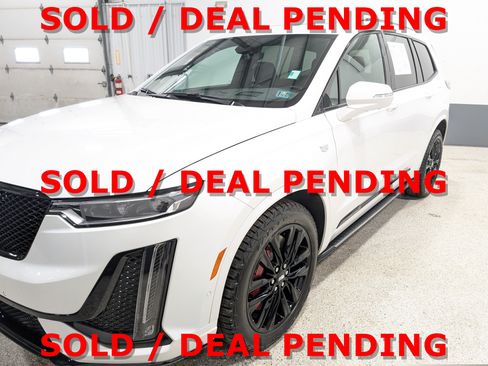 Used 2024 Cadillac XT6 Sport w/ LPO, ONYX Package AWD/4WD image 7