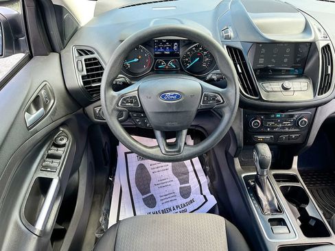 Used 2019 Ford Escape SE FWD image 21
