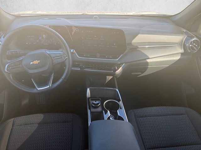Used 2026 Chevrolet Equinox LT AWD/4WD image 17