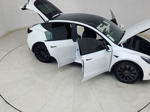 Used 2022 Tesla Model Y Performance image 87