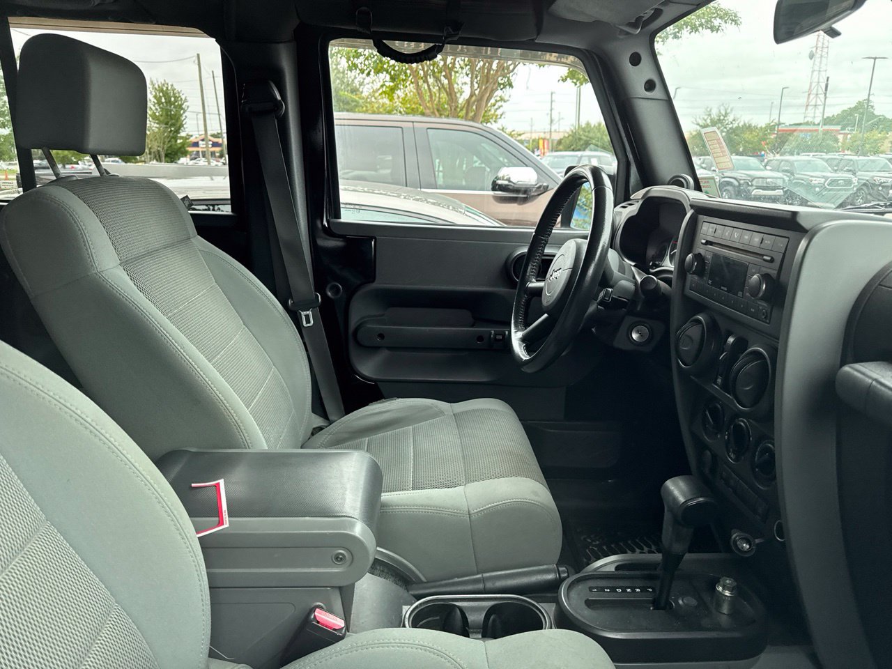 Used 2007 Jeep Wrangler Unlimited Rubicon w/ PWR Convenience Group AWD/4WD image 7
