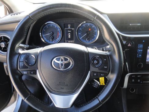 Used 2019 Toyota Corolla SE FWD image 14
