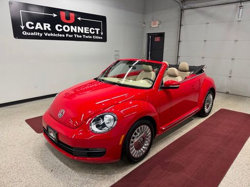 Used 2015 Volkswagen Beetle 1.8T FWD image 3