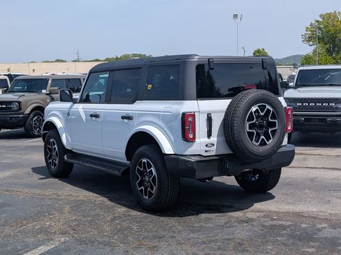 New 2026 Ford Bronco Outer Banks AWD/4WD image 6