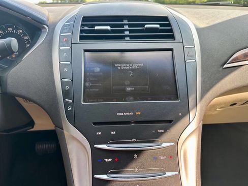 Used 2014 Lincoln MKZ w/ Equipment Group 102A Reserve image 22