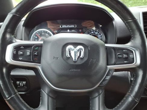 Used 2019 RAM 1500 Big Horn AWD/4WD image 25