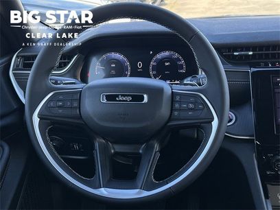 New 2025 Jeep Grand Cherokee Laredo