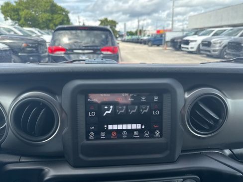 Certified 2021 Jeep Wrangler Unlimited Sport image 24