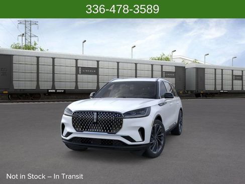 New 2026 Lincoln Aviator Reserve image 2