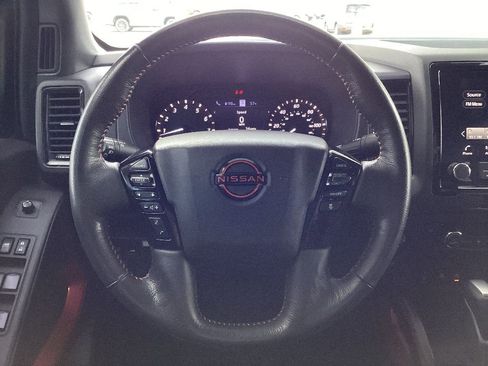 Used 2023 Nissan Frontier PRO-4X w/ Pro-4X Premium Package image 17