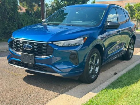 Used 2023 Ford Escape ST-Line w/ Tech Pack #1 AWD/4WD image 3