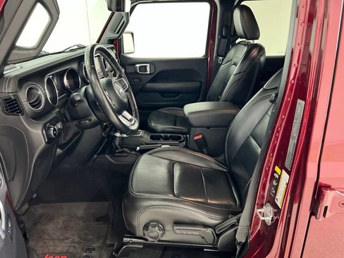 Used 2021 Jeep Wrangler Unlimited Sahara AWD/4WD image 18