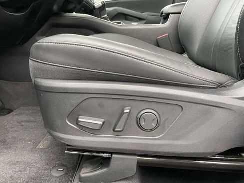 Used 2025 Kia Sorento S image 20