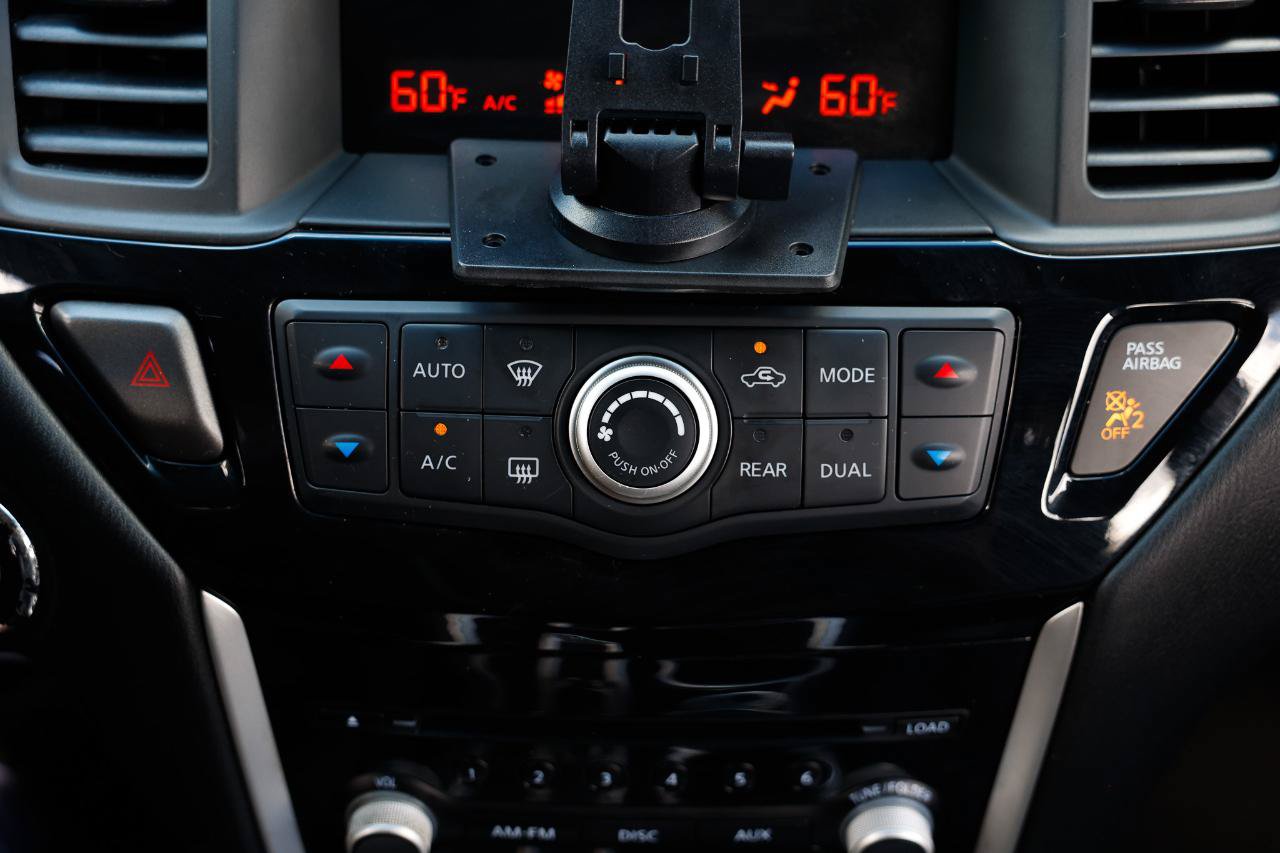 Used 2014 Nissan Pathfinder S FWD image 34