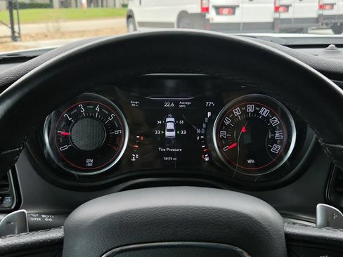 Used 2022 Dodge Challenger GT RWD image 19
