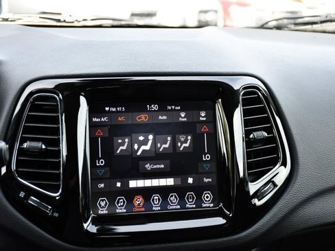 Used 2021 Jeep Compass Limited image 22