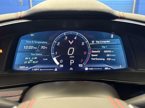Used 2025 Chevrolet Corvette Stingray Coupe w/ Z51 Performance Package RWD image 17