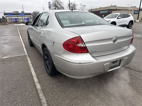 Used 2008 Buick LaCrosse CX image 4