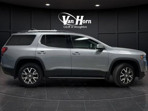 Used 2023 GMC Acadia SLE w/ Infotainment Package image 2