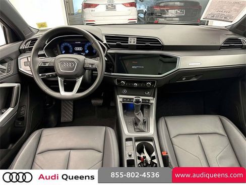 Certified 2025 Audi Q3 2.0T Premium Plus w/ Premium Plus Package image 15