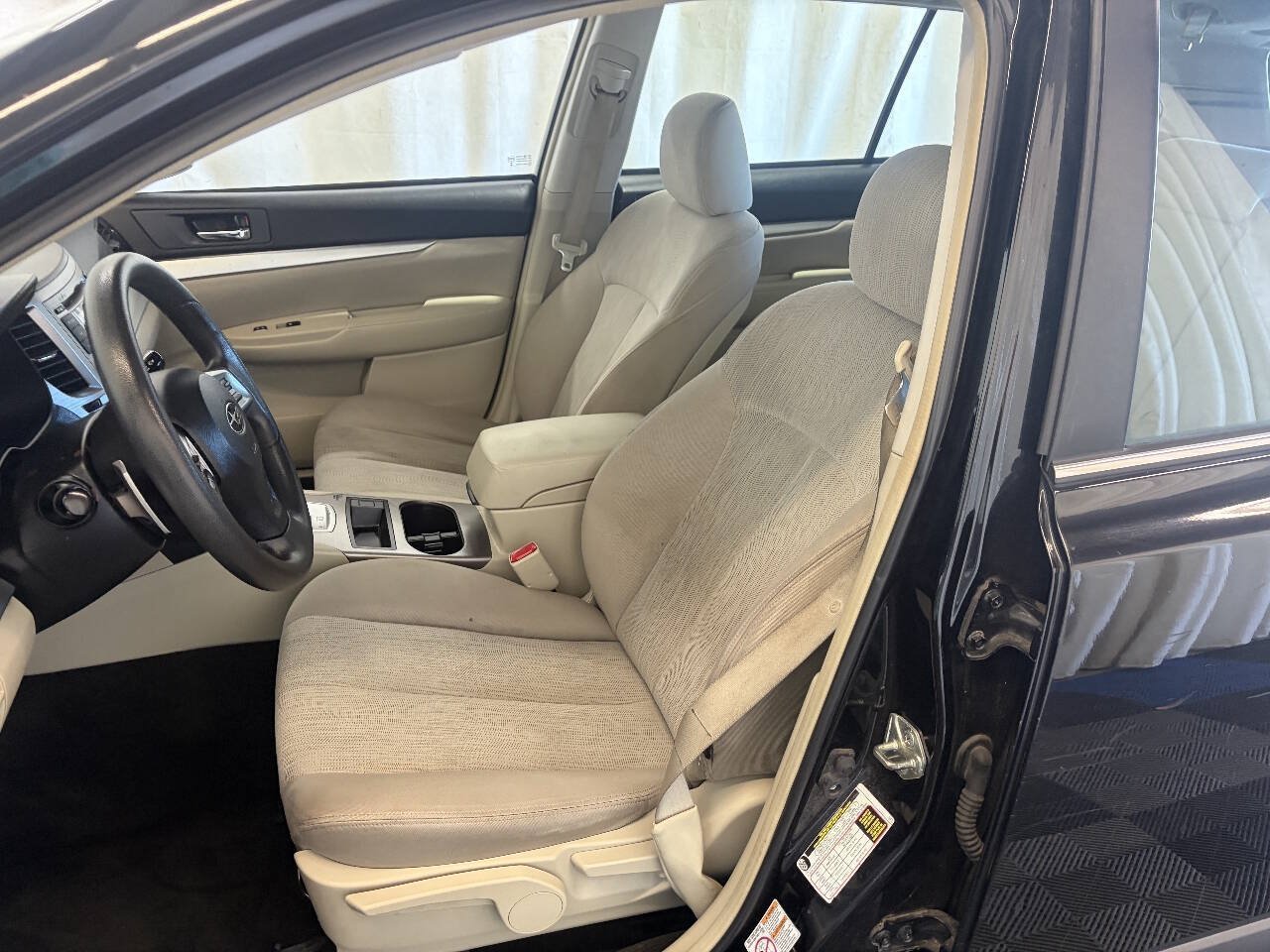 Used 2014 Subaru Outback 2.5i w/ Alloy Wheel Package AWD/4WD image 20