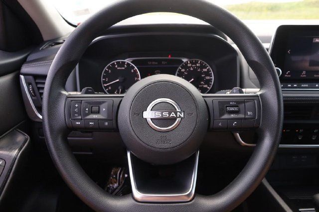 Used 2024 Nissan Rogue S FWD image 10