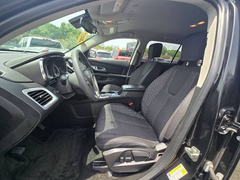 Used 2017 GMC Terrain SLE FWD image 17