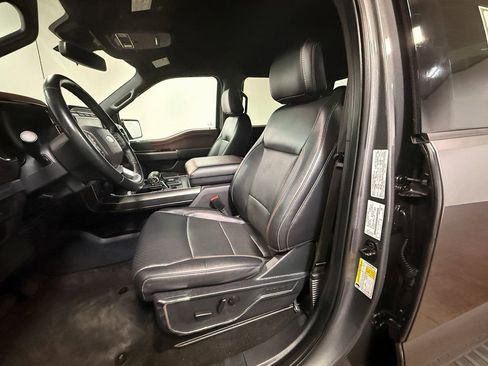 Used 2022 Ford F150 Lariat image 12