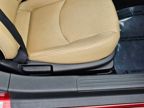 Used 2010 MAZDA MX-5 Miata Grand Touring image 23