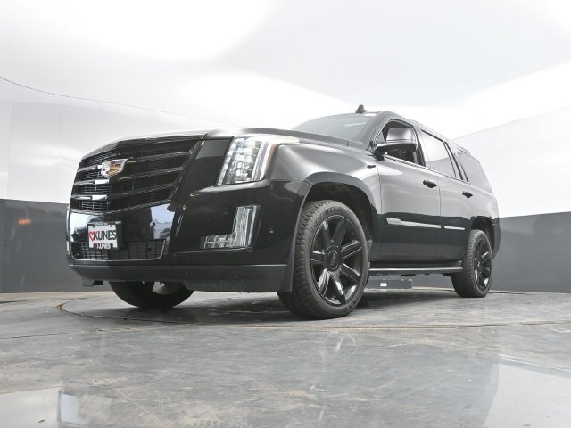 Used 2017 Cadillac Escalade Luxury AWD/4WD image 49