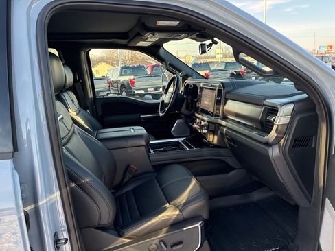 Used 2026 Ford F450 Platinum w/ FX4 Off-Road Package image 25