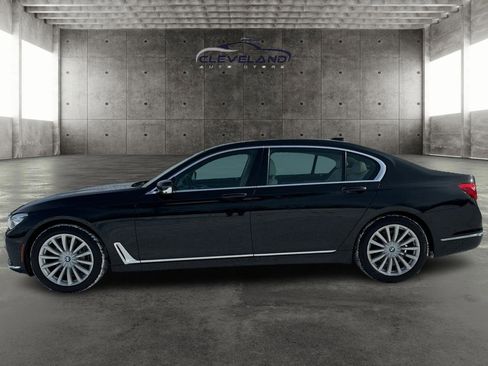 Used 2018 BMW 740i xDrive image 6
