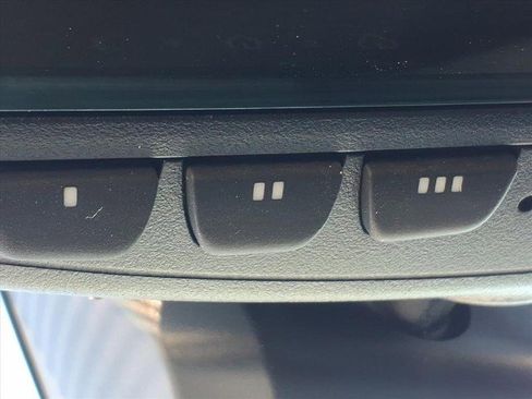 New 2025 Volkswagen ID.4 Pro image 23