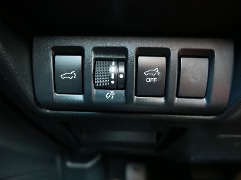 Certified 2025 Subaru Outback Premium image 26