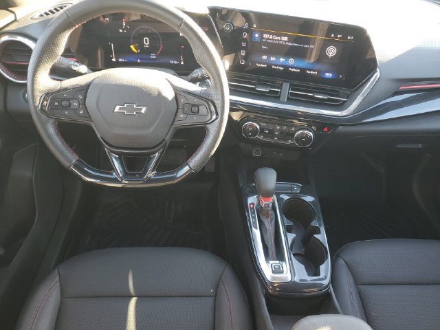 Used 2025 Chevrolet Trax RS w/ Driver Confidence Package FWD image 11