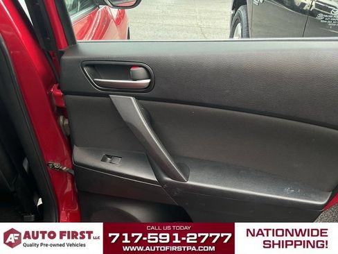 Used 2013 MAZDA MAZDA3 i Touring FWD image 12