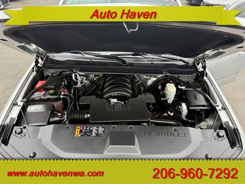 Used 2017 Chevrolet Suburban LT AWD/4WD image 14