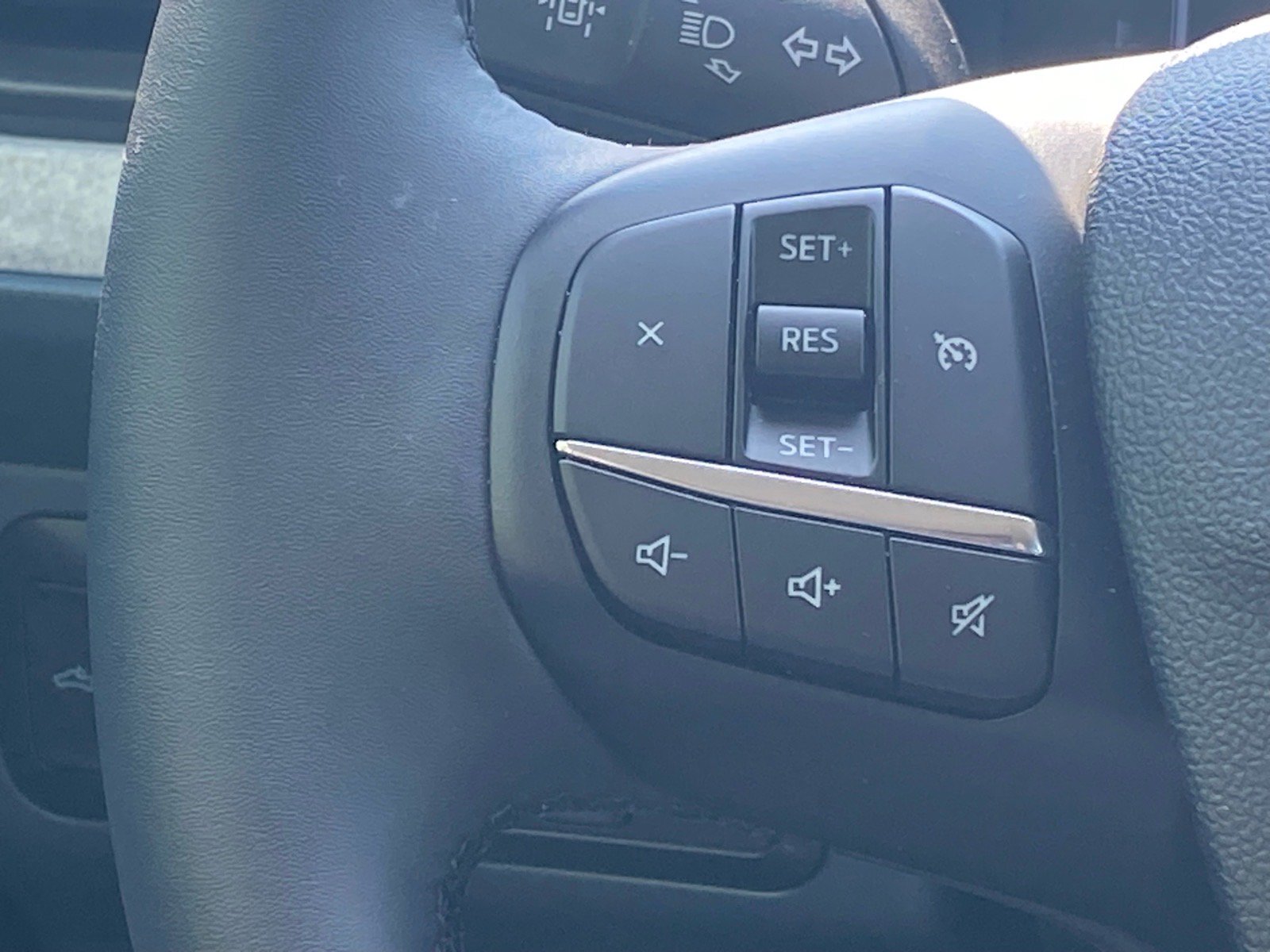 Used 2026 Ford Maverick XLT w/ XLT Luxury Package AWD/4WD image 10