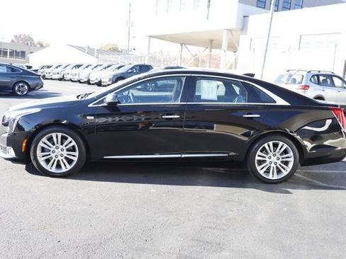 Used 2019 Cadillac XTS Luxury w/ Driver Awareness Package image 8