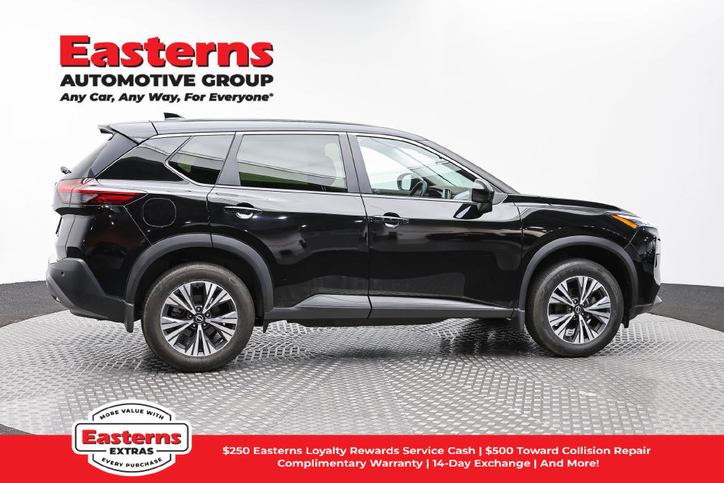 Used 2023 Nissan Rogue SV AWD/4WD image 5